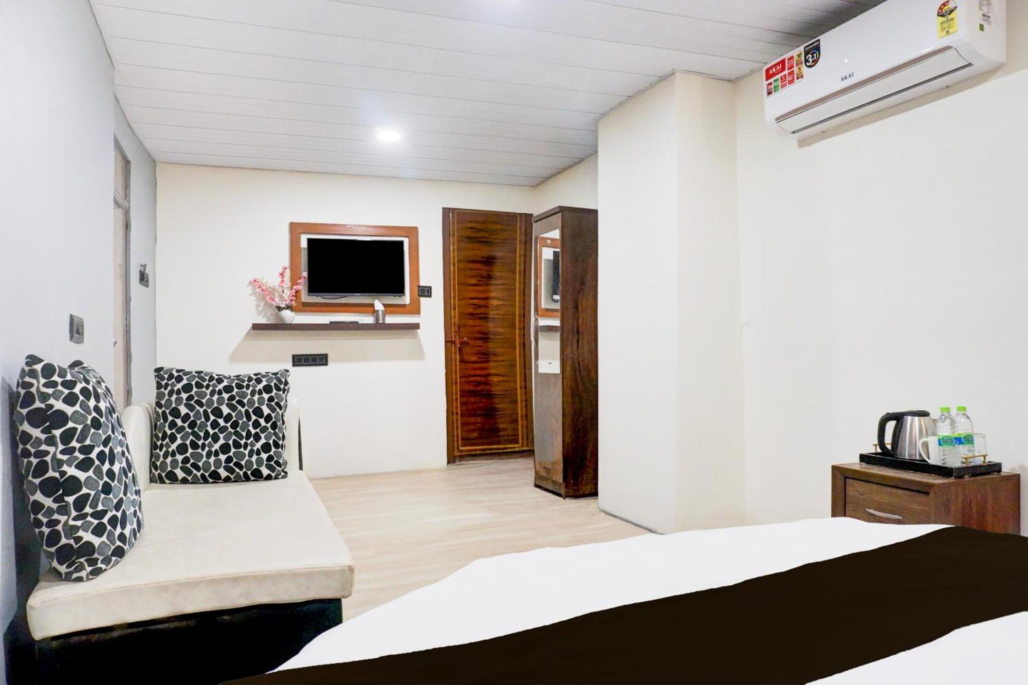 Hotel O The Highstreet Hometel Pune Exterior photo